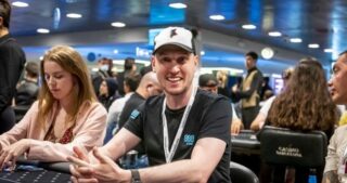 “Farrugia_1” domina el High Roller del Festival Online, el profesional de 888poker Ian Simpson se embolsa un stack para el día 2 de las OMP de Texas