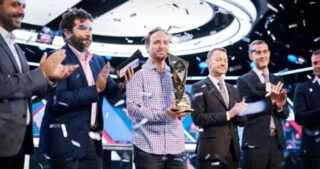 Mike Watson se une al club exclusivo de dos veces ganadores del EPT